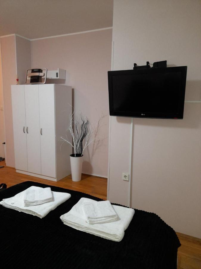 Apartman Aurora Novi Sad Extérieur photo